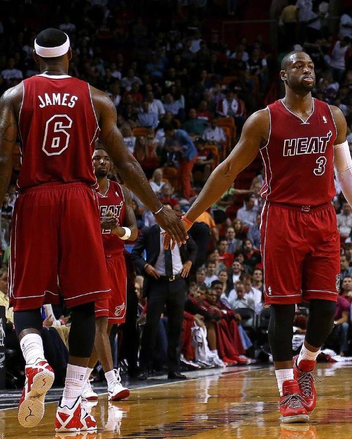 球僮只是把 球僮只是把